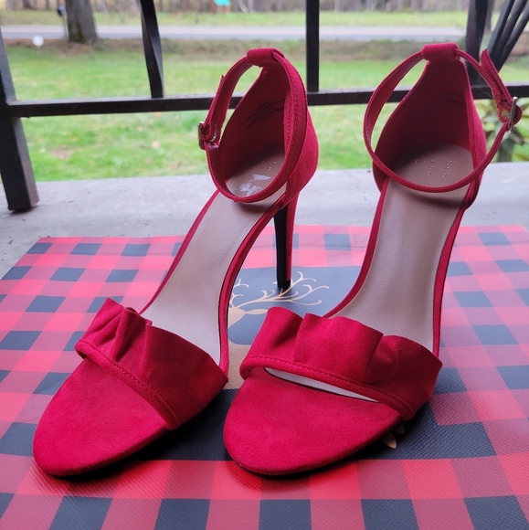 a new day Shoes - A New Day red faux suede ruffled heels